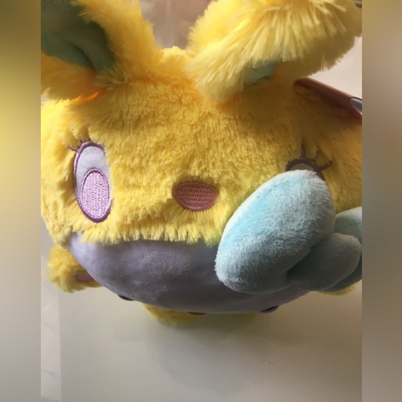 Hello Kitty Easter Greeter - Picture 2 of 5